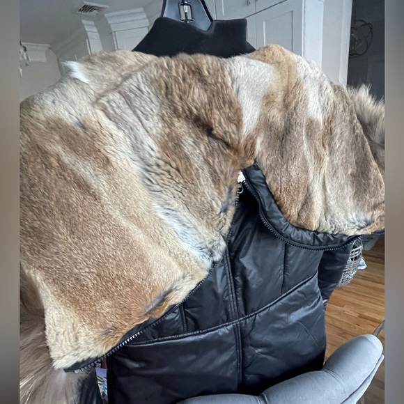 Mackage Down Jacket with Finland Raccoon Fur Collar Hood - Large - Picture 7 of 14